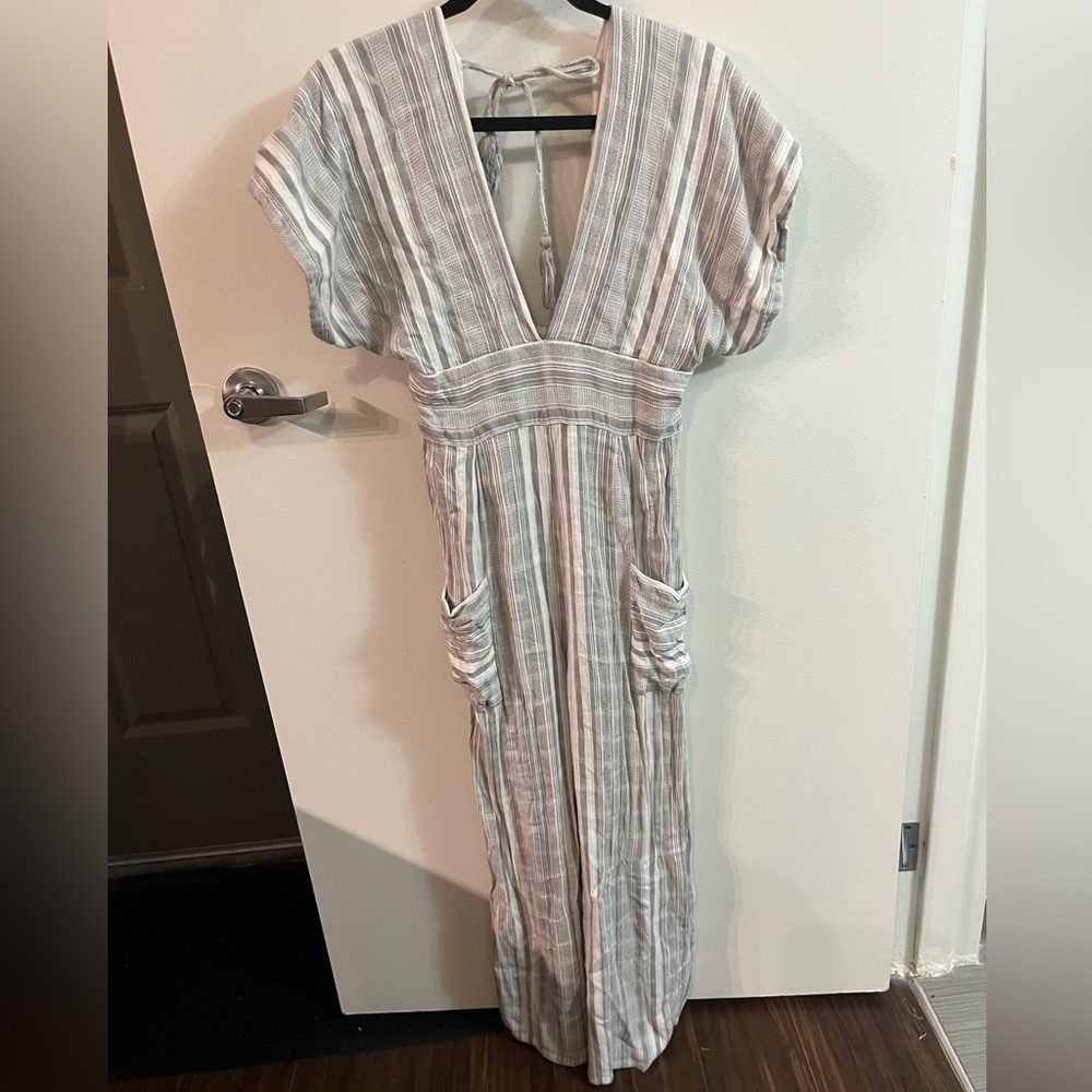 Light Grey and White Striped V Neck Jumpsuit Size L